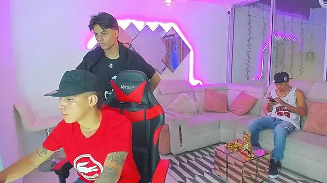 Houseofwarrios on StripChat