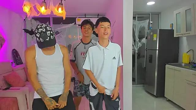 Houseofwarrios on StripChat