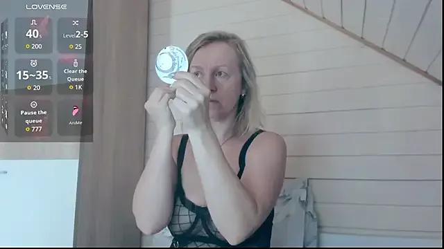 I_AM_MILF on StripChat