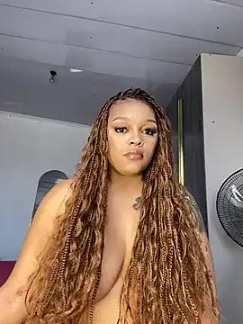 Iam-Sharifa on StripChat