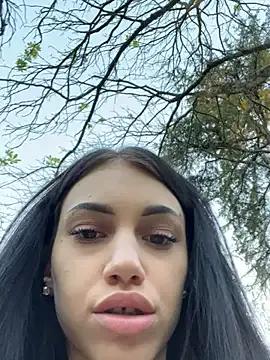 ilariea_girl on StripChat