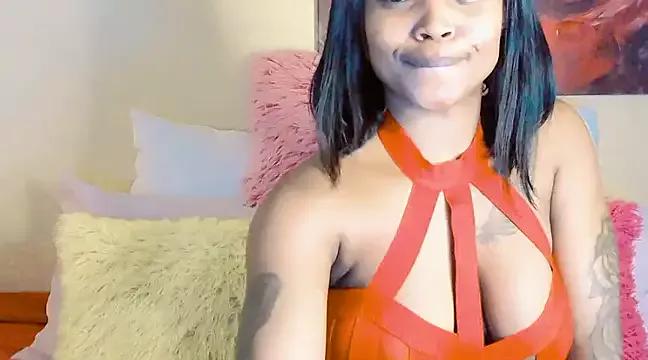 InkLady444 on StripChat