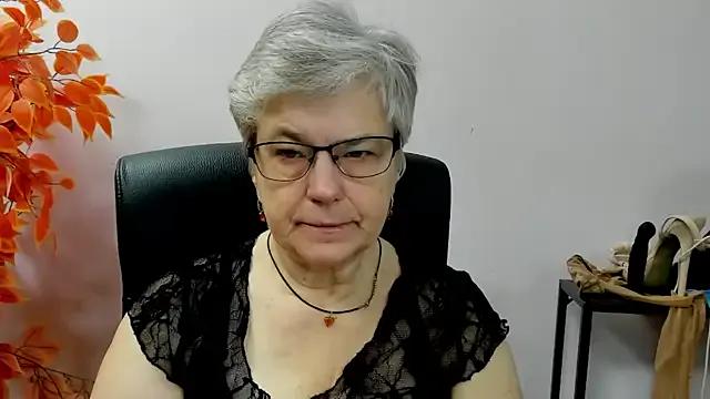 IrisDream on StripChat