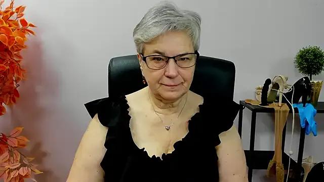 IrisDream on StripChat