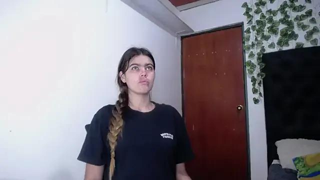 isabel_09 on StripChat