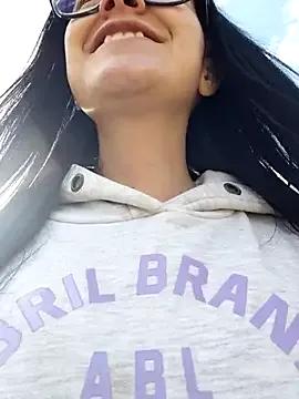 Isabella_21x on StripChat