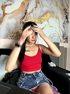 Isabella_21x on StripChat