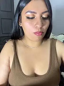 Issa_Santana on StripChat