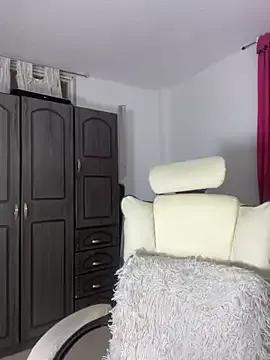 Issa_Santana on StripChat