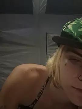 ittybittymeryssa on StripChat