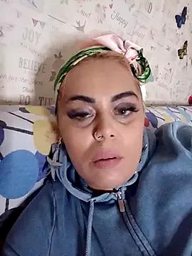 izauri2025 on StripChat