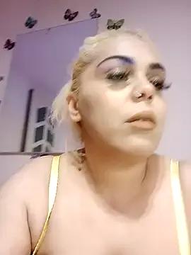 izauri2025 on StripChat