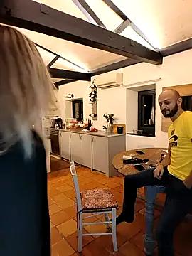 Jade_Emeraud on StripChat