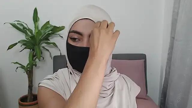 jade_nassar on StripChat