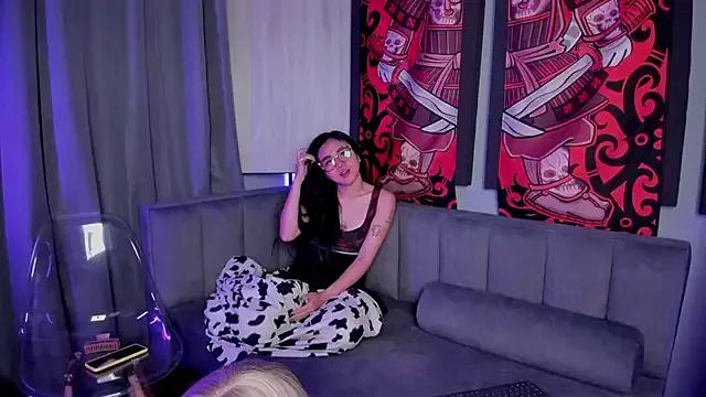 JadeyKhada on StripChat