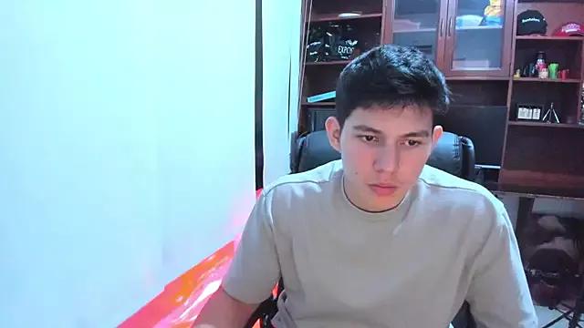 JamesCr_ on StripChat