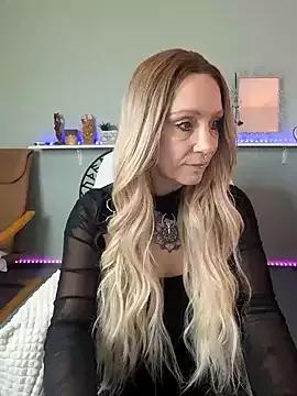 JaninaSecrets_ on StripChat