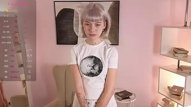 Jasmi_Yets on StripChat