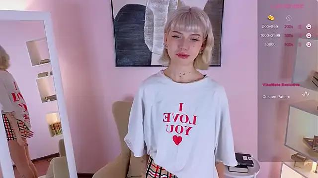 Jasmi_Yets — Wet my top and massage tits