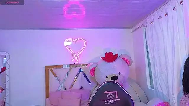 Jazmin_tay on StripChat