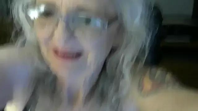 JoleneDelacroix on StripChat