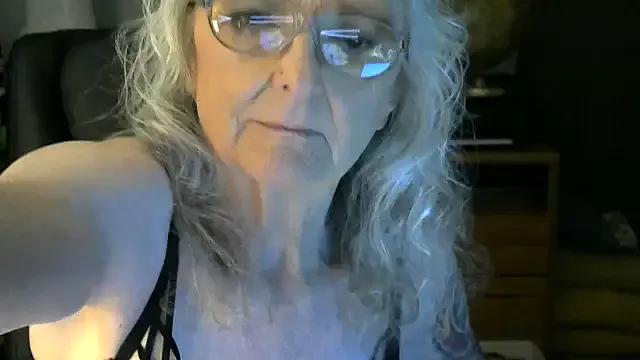 JoleneDelacroix on StripChat