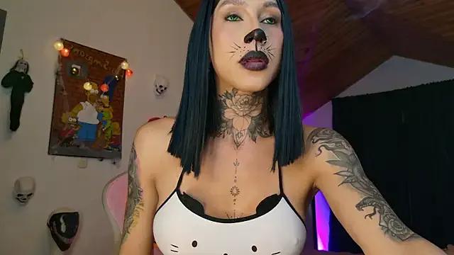 Juana_777 on StripChat