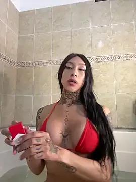 Juana_777 on StripChat