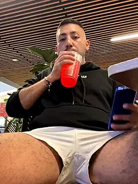 JuanZapata33 on StripChat