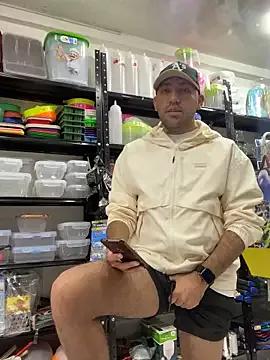 JuanZapata33 on StripChat