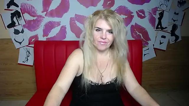 Julya_Barbi on StripChat