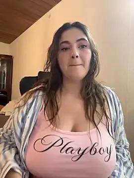 Kamilla_Loop on StripChat