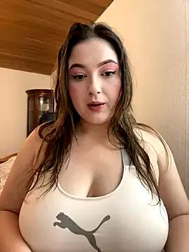 Kamilla_Loop on StripChat