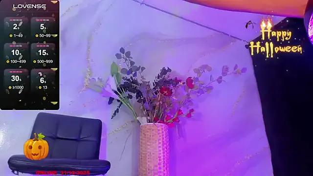 Karla-Ebony on StripChat