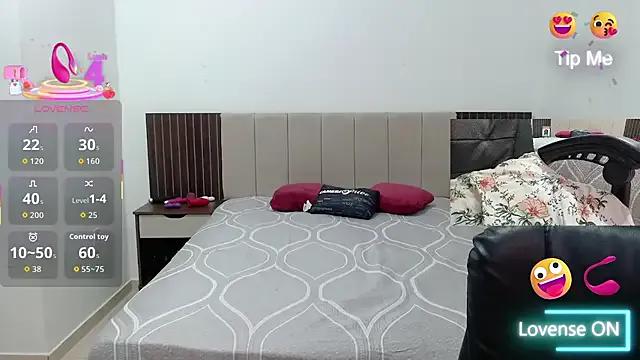 Karlacasada on StripChat