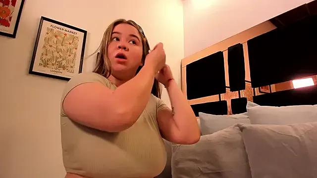 katherinn_gomezz on StripChat