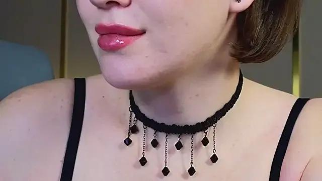 katy__moonj on StripChat