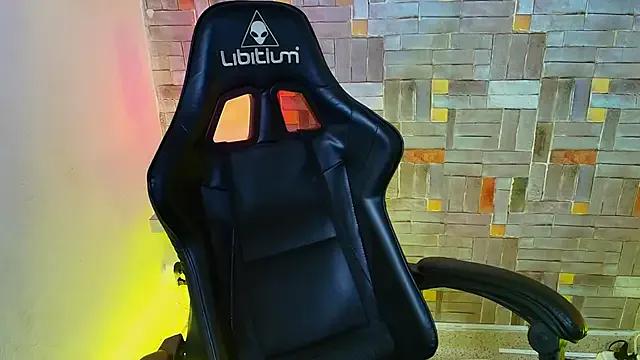 katy_handerson on StripChat