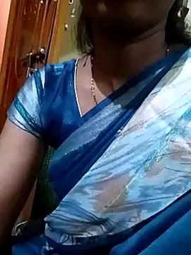 Kavya5500 on StripChat