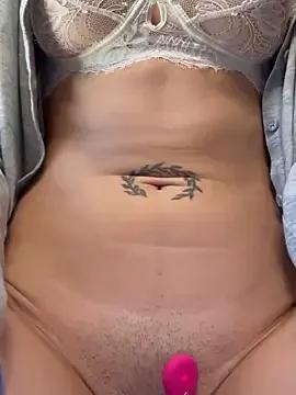 kikidoll on StripChat