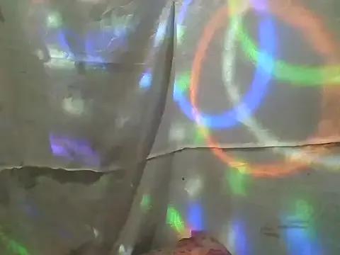 Kim25xxxx on StripChat