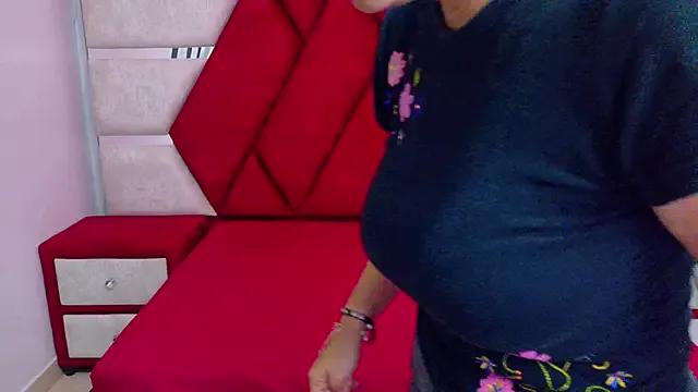 Kity_spiderr on StripChat