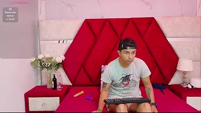 Kity_spiderr on StripChat