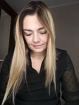 KrissSexi on StripChat