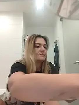 KrissSexi on StripChat