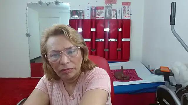 krystal_thomson on StripChat