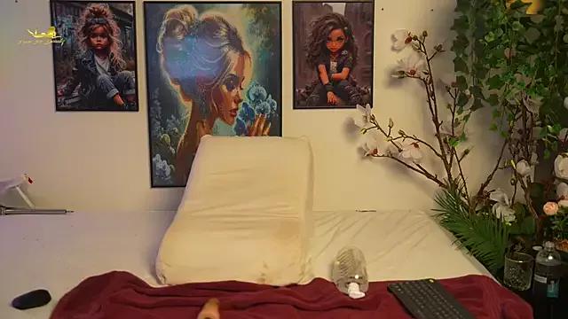 lacie_le_beauty on StripChat