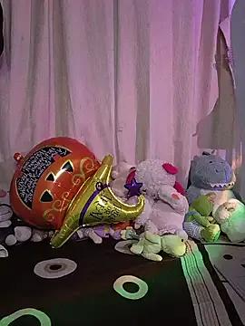 Ladyswap on StripChat