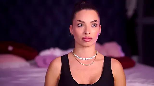 LalaRoze on StripChat