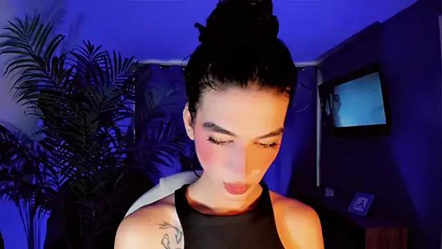 LanaOrtiiz on StripChat